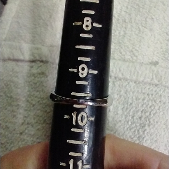 Silvertone black 🖤 stone 🪨 ring 💍 9.5 - Picture 2 of 5